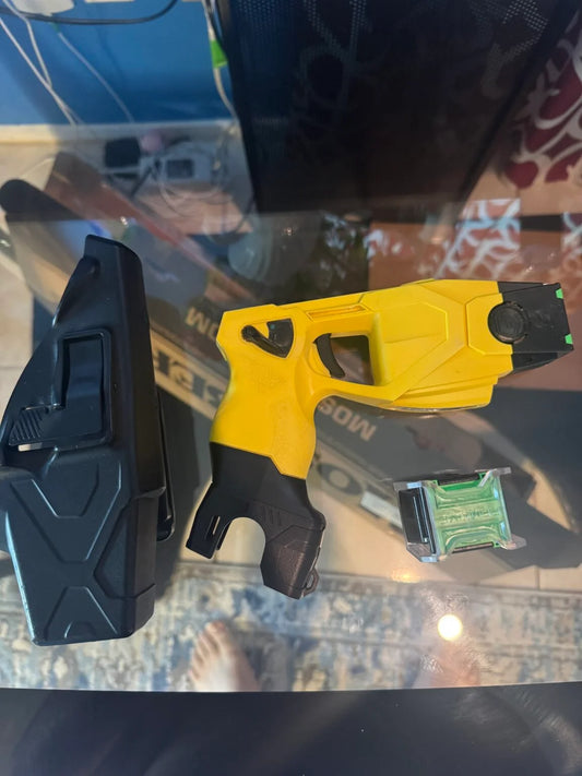 Taser X26P with holster, extended battery, 3 cartridges