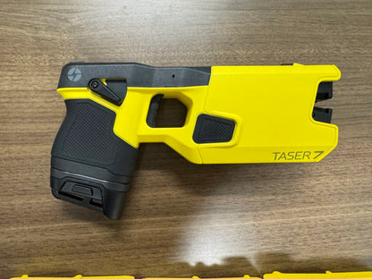 SER® 7 LE Edition + 3 set of carts, holster, battery