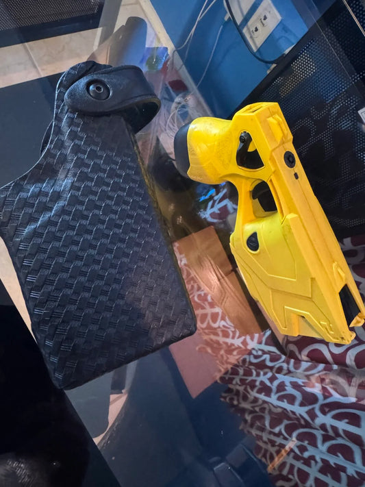 TASER X2 Pre-owned Law Enforcement with holster, battery, 2 live cartridges*non working screen CID*